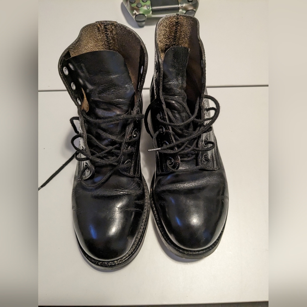 Cadet boots, steel toe. Kids 5
